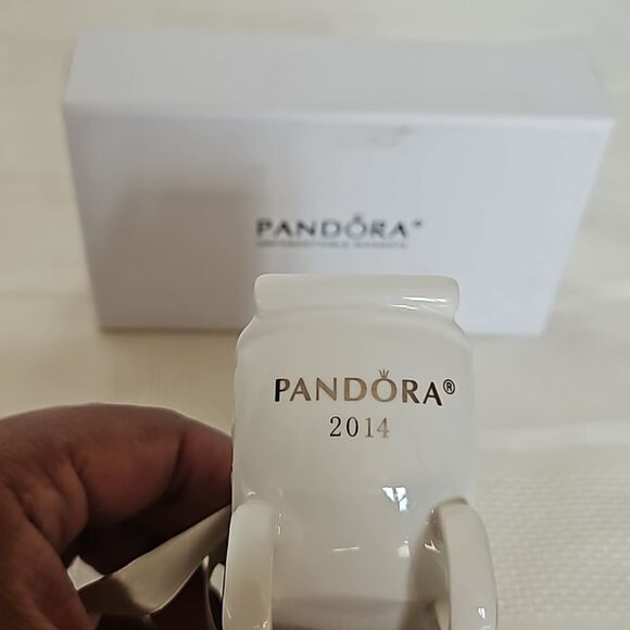 Pandora Holiday 2014 Sleigh Ornament White/ Silver - Picture 3 of 16